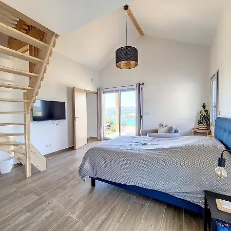 Le Panoramique Holiday home *